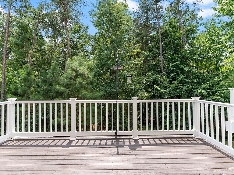 23048 Mountain Laurel Ln — Photo 27