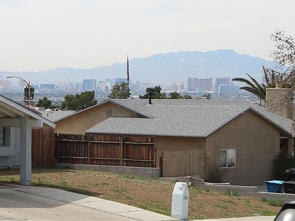 3rd image of 6870 Fallona Ave