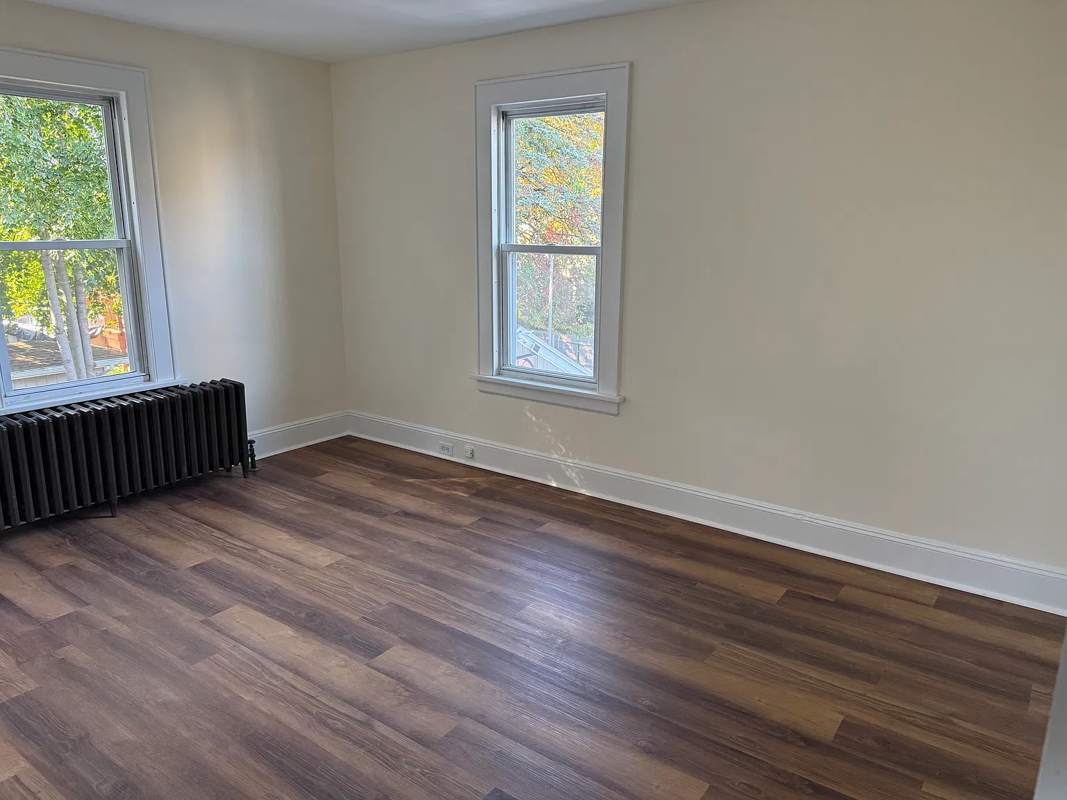 2 bed, 1050 sqft, $2,100 — Photo 4