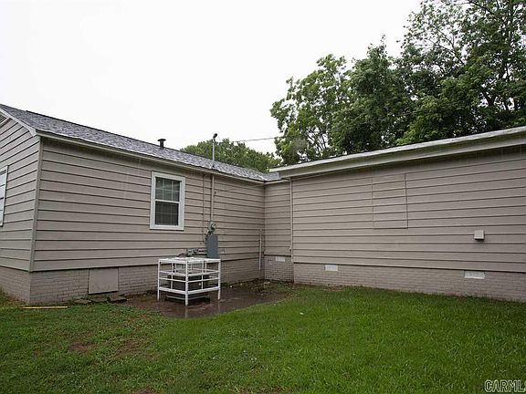 2nd image of 123 Saunders Dr