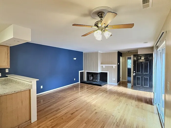 233 Summerwalk Cir — Photo 3