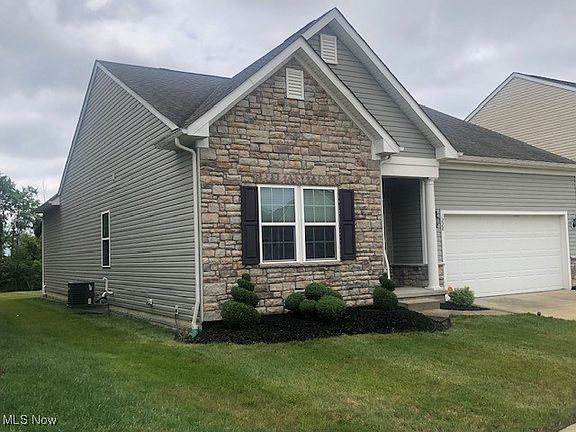 3rd image of 1228 Hall Way