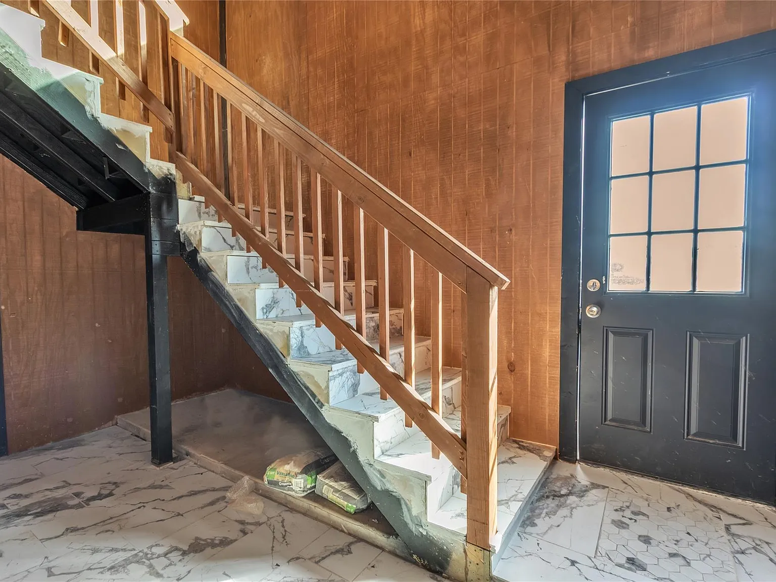 4 bed, 2.5 bath, 2200 sqft, $3,900 — Photo 4