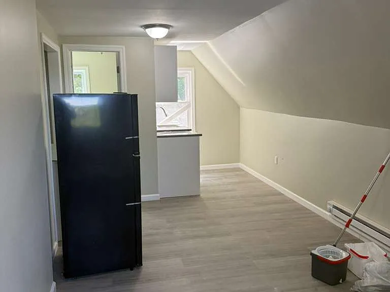 406 S 15th St #3 — Photo 4
