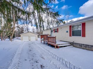 10860 Bloom Rd, Garrettsville, OH 44231