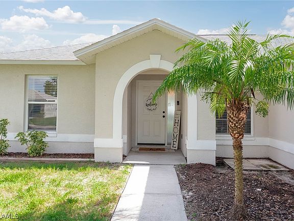 3rd image of 15603 Sunny Crest Ln