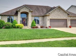 7616 Wentworth Dr, Springfield, IL 62711