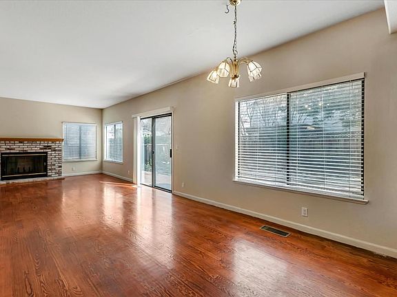 5th image of 3359 Newton Dr