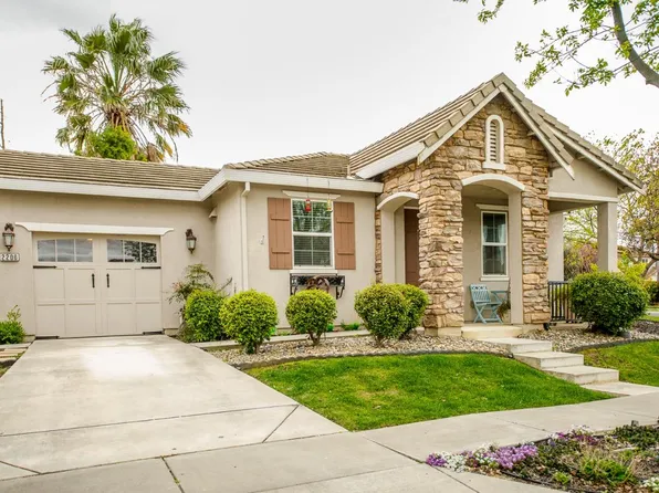 2200 Reinecke Ct, Woodland, CA 95776