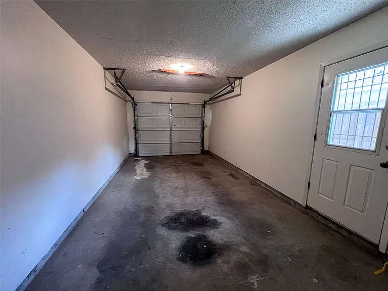 626 N Resident St — Photo 17