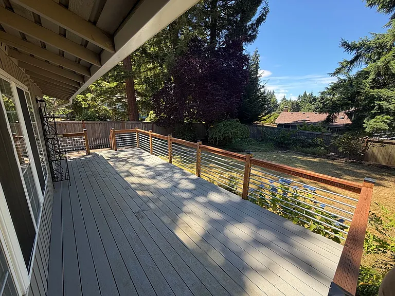 15802 SE 47th St — Photo 28