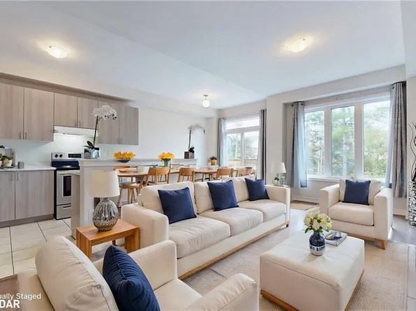 22 Greenwood Dr, Stratford, ON N5A 7L3
