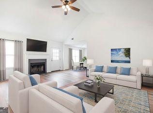 320 Sleepy Ln, Warner Robins, GA 31088