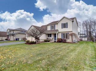 1853 Crossfields Rd, Perrysburg, OH 43551