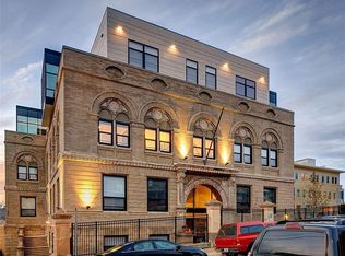 5267 Holmes St, Pittsburgh, PA