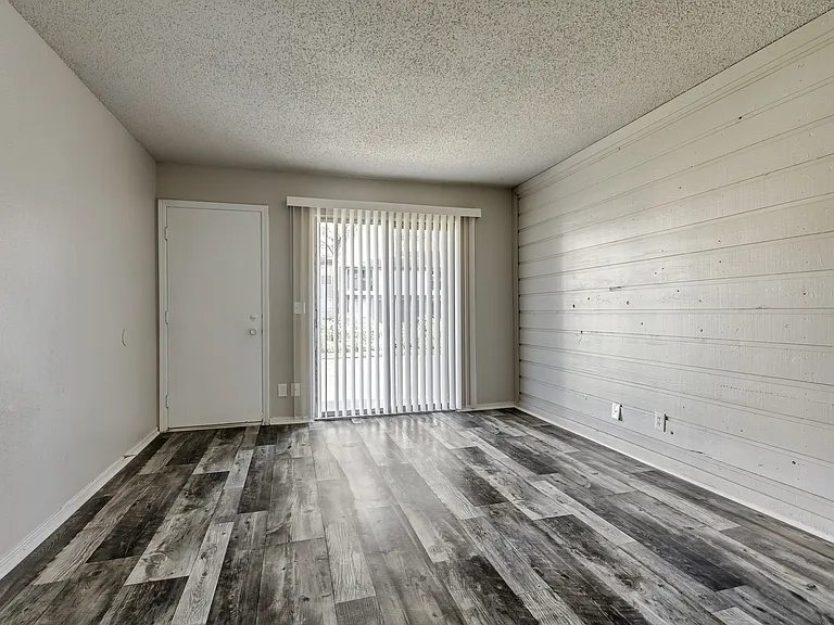 Riverpark - Living Room