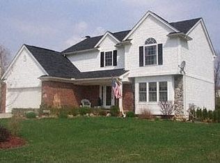 3962 Dun Rovin Ct, Commerce Twp, MI 48382