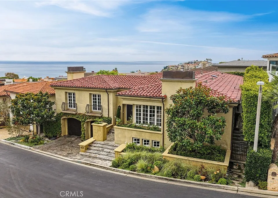 839 Emerald Bay