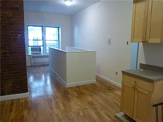 Rented by Siderow Residential Group