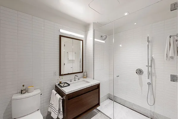 Sold by Nest Seekers International | media 19