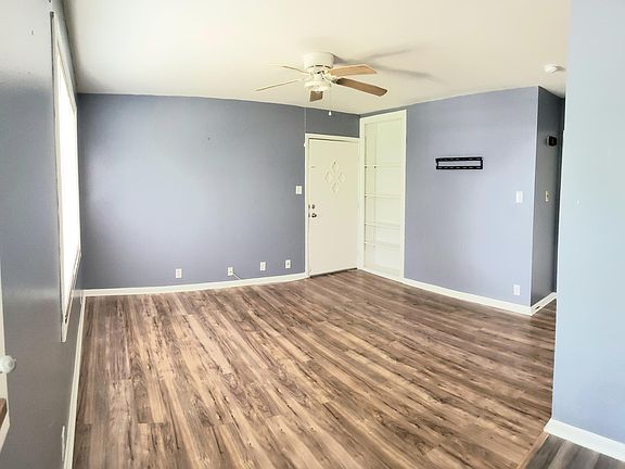 3rd image of 3121 Conner Dr APT 4