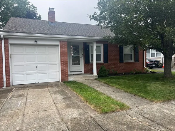 300 Woodhaven Rd, Pawtucket, RI 02861