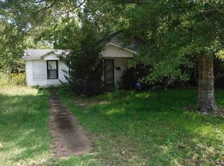 655 S 15th St, Silsbee, TX 77656