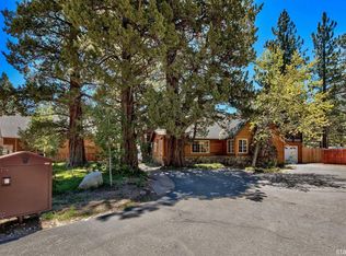 1044 Mohawk St, South Lake Tahoe, CA 96150