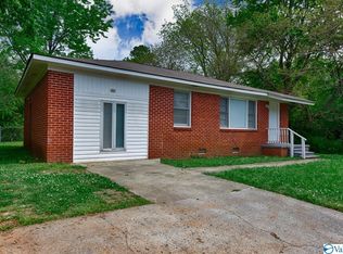 4902 Mastin Lake Rd NW, Huntsville, AL 35810