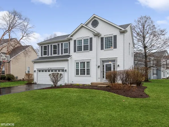 4540 Barharbor Dr, Lake In The Hills, IL 60156