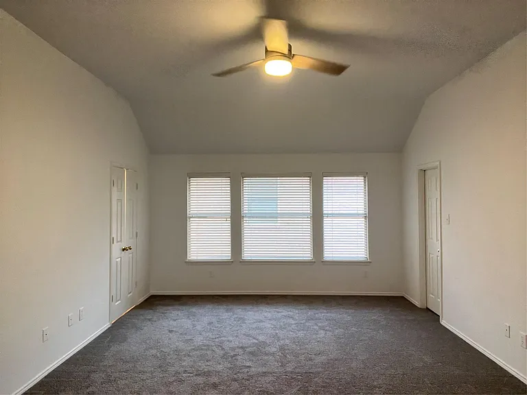 1309 Heather Brook Dr — Photo 27