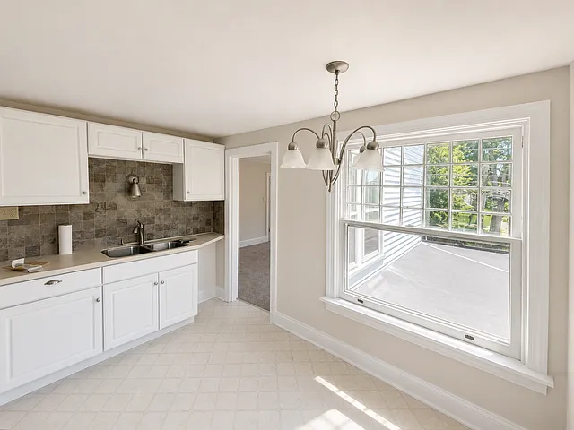 135 W Oakland Ave #B — Photo 7