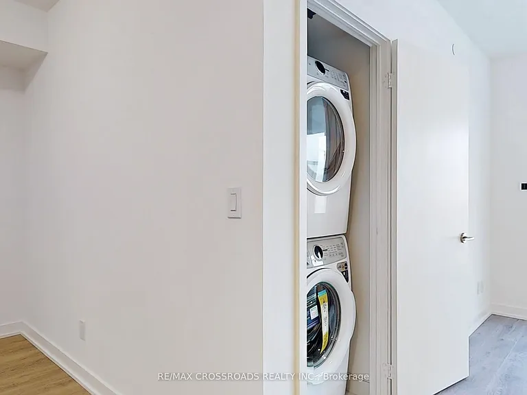 2033 Kennedy Rd #3303 — Photo 27