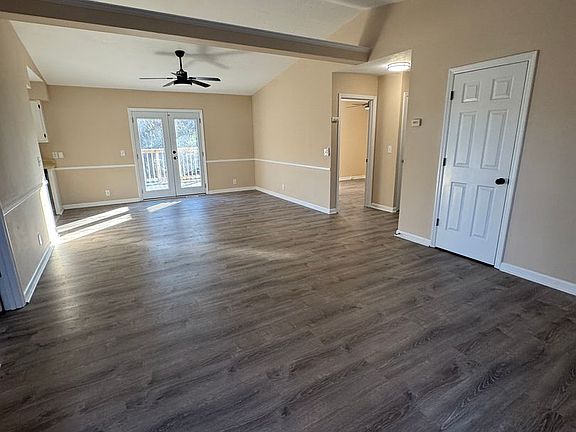 3rd image of 529 Michele Dr