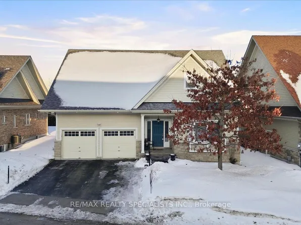 200 Kingfisher Dr #144, Mono, ON L9W 0B3