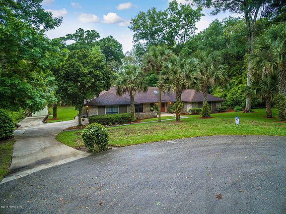 2nd image of 13848 Hillandale Dr