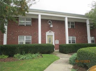 1077 Pontiac Ave, Cranston, RI 02920