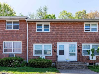 476 Woodbridge Street APT 9, Manchester, CT, 06042