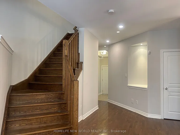 2276 Whistling Springs Cres — Photo 10