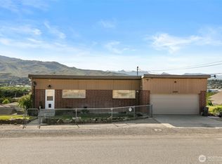 3320 NW Empire Ave, East Wenatchee, WA
