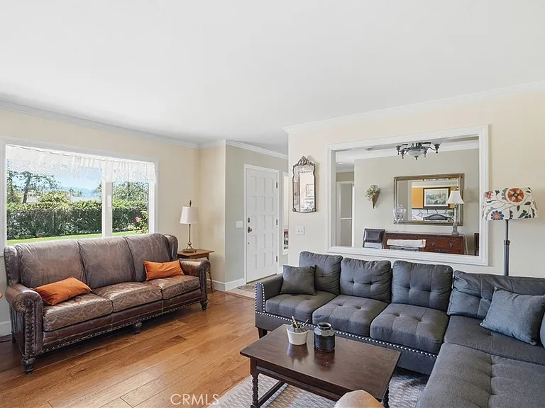 2611 Janin Way — Photo 8