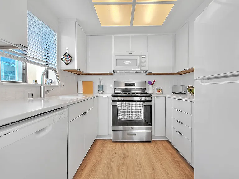 833 Monterey Blvd #833 — Photo 7