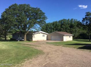 101 8th Ave E, Melrose, MN 56352