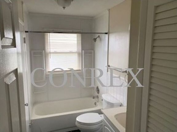 5th image of 100 Albert Dr