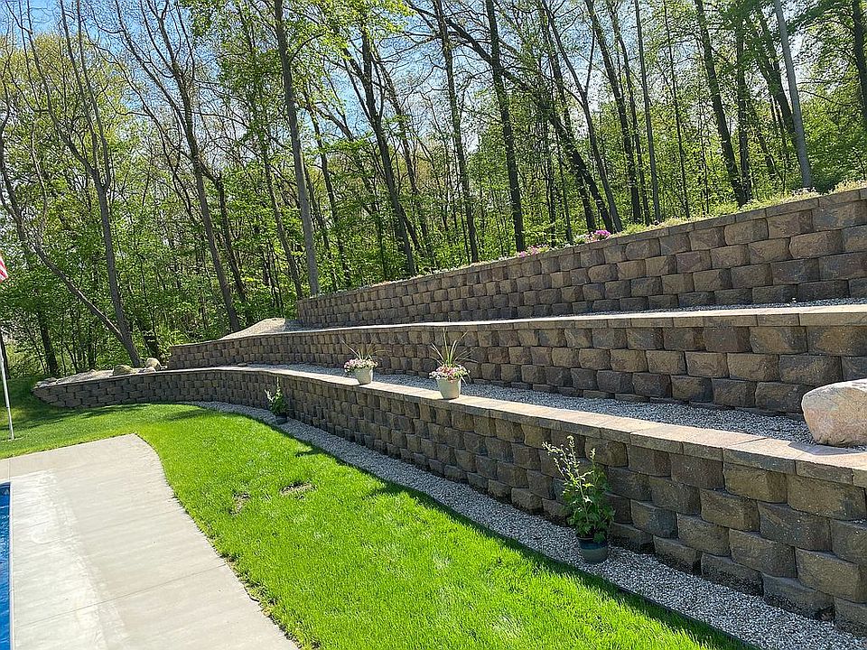 2nd image of 6519 N 7th St