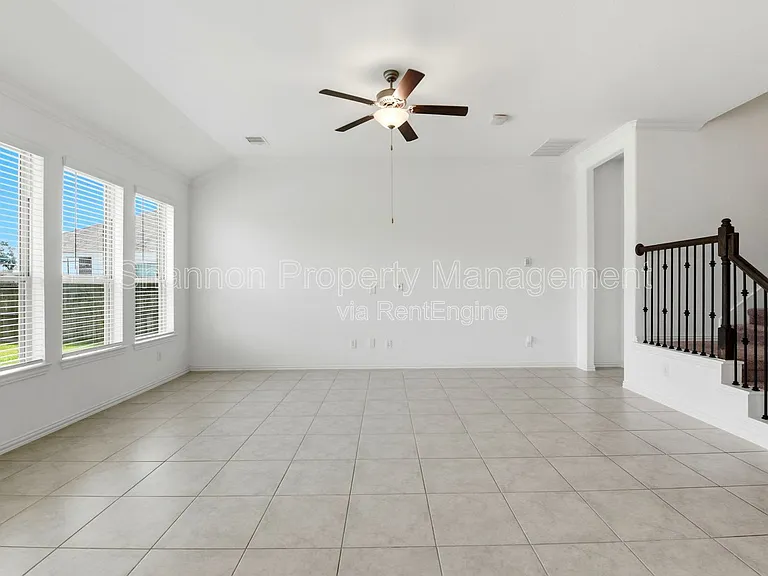 1618 Rosedale Dr — Photo 13