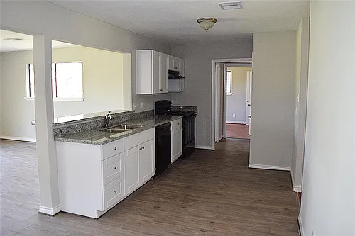 509 Avenue J Photo 1
