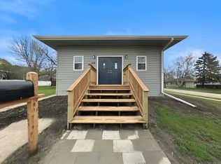 109 S Cottage Grove Ave, Luverne, MN 56156