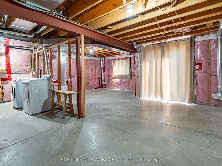 452 Avens St — Photo 21