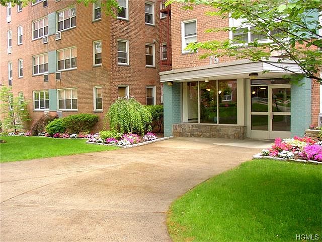 1st image of 76 Dehaven Dr APT 2H